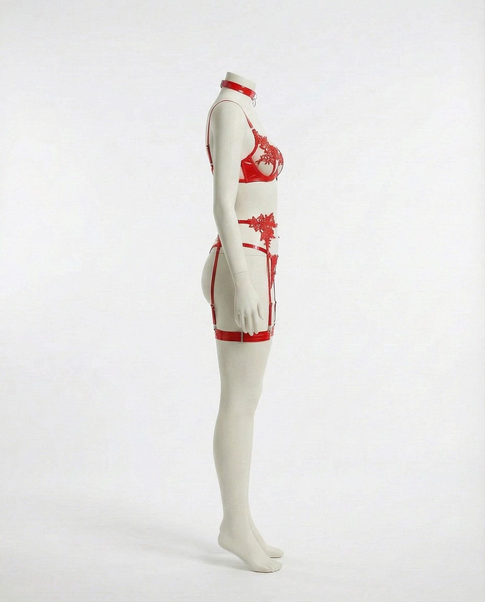 Red Lace Appliqué Bra G-String And Suspender Set - Marelia