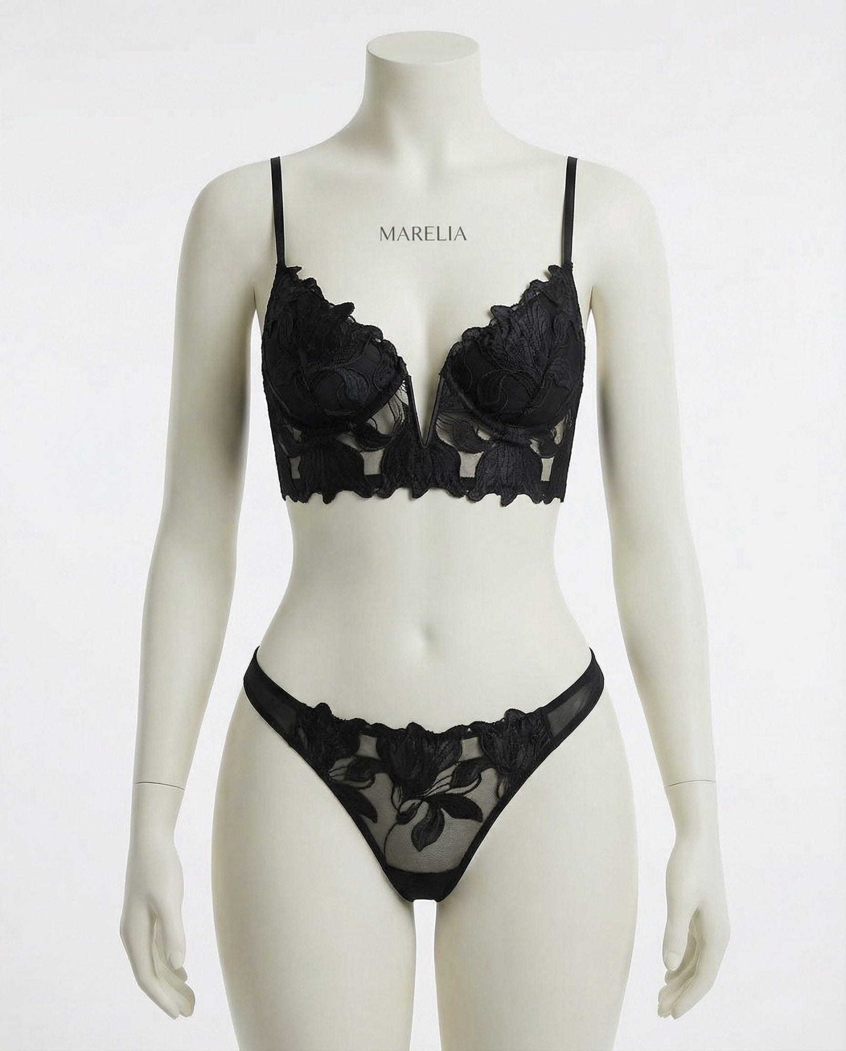 Black Lace Bra And G-String Set - Marelia