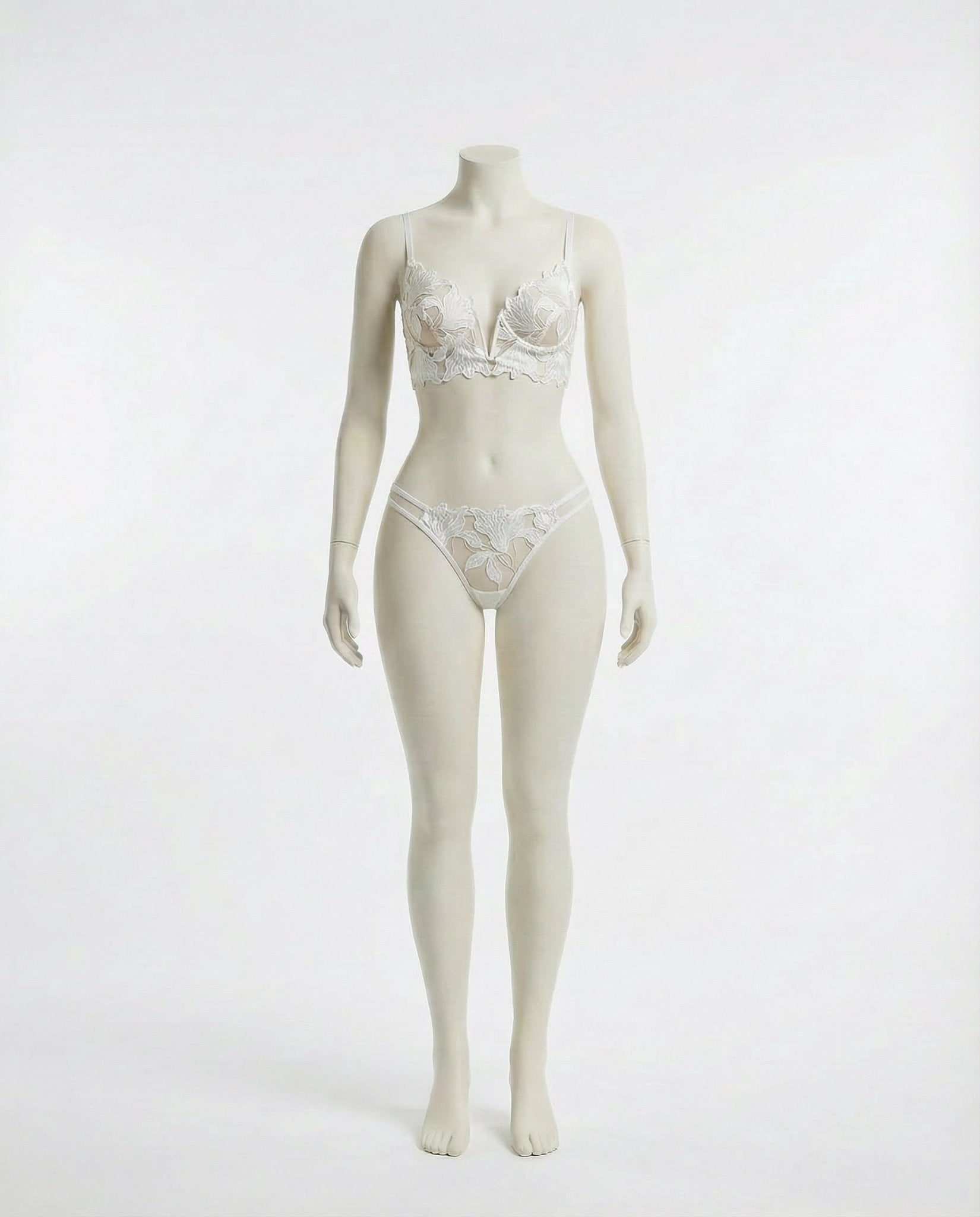 White Lace Bra And G-String Set - Marelia
