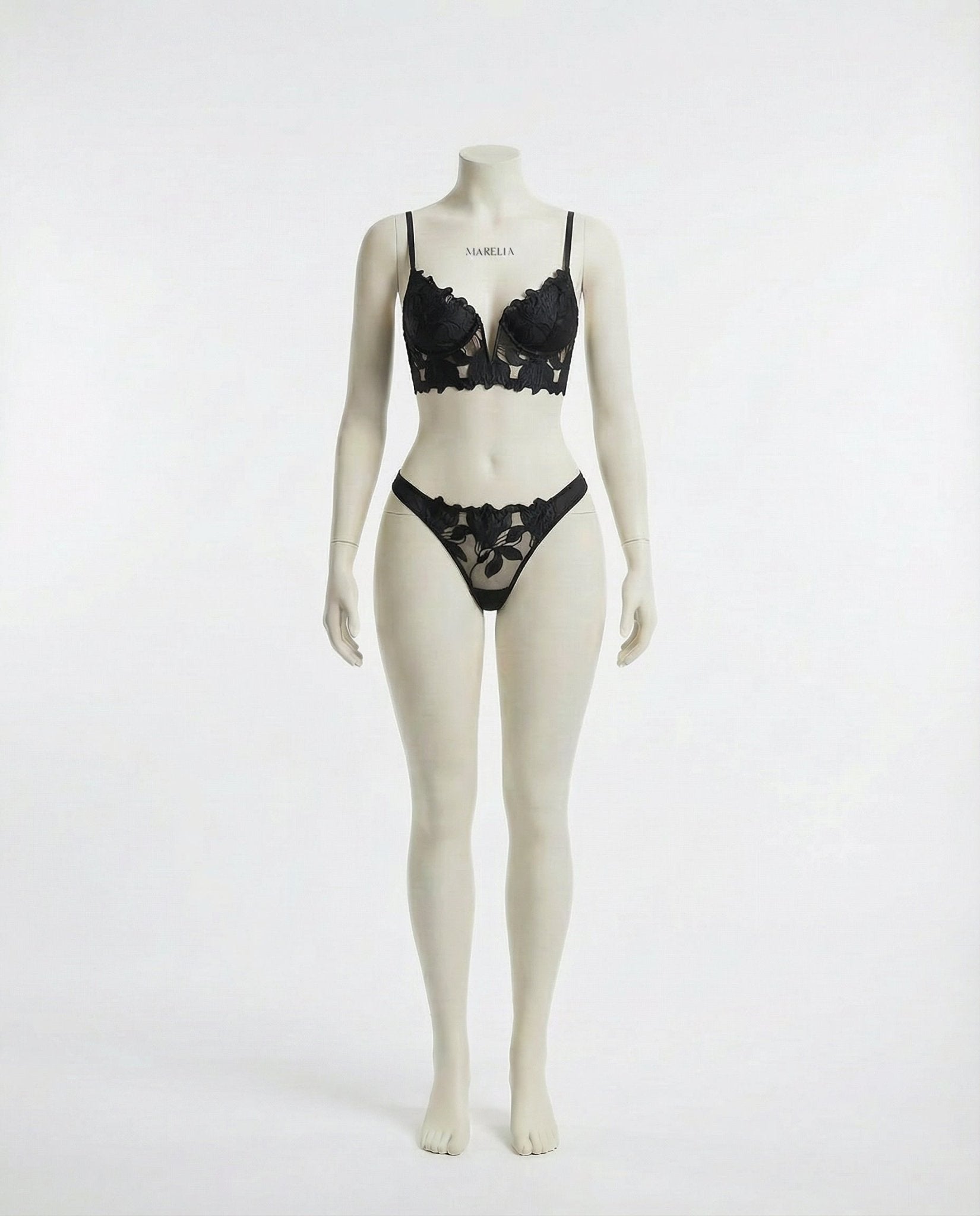 Black Lace Bra And G-String Set - Marelia
